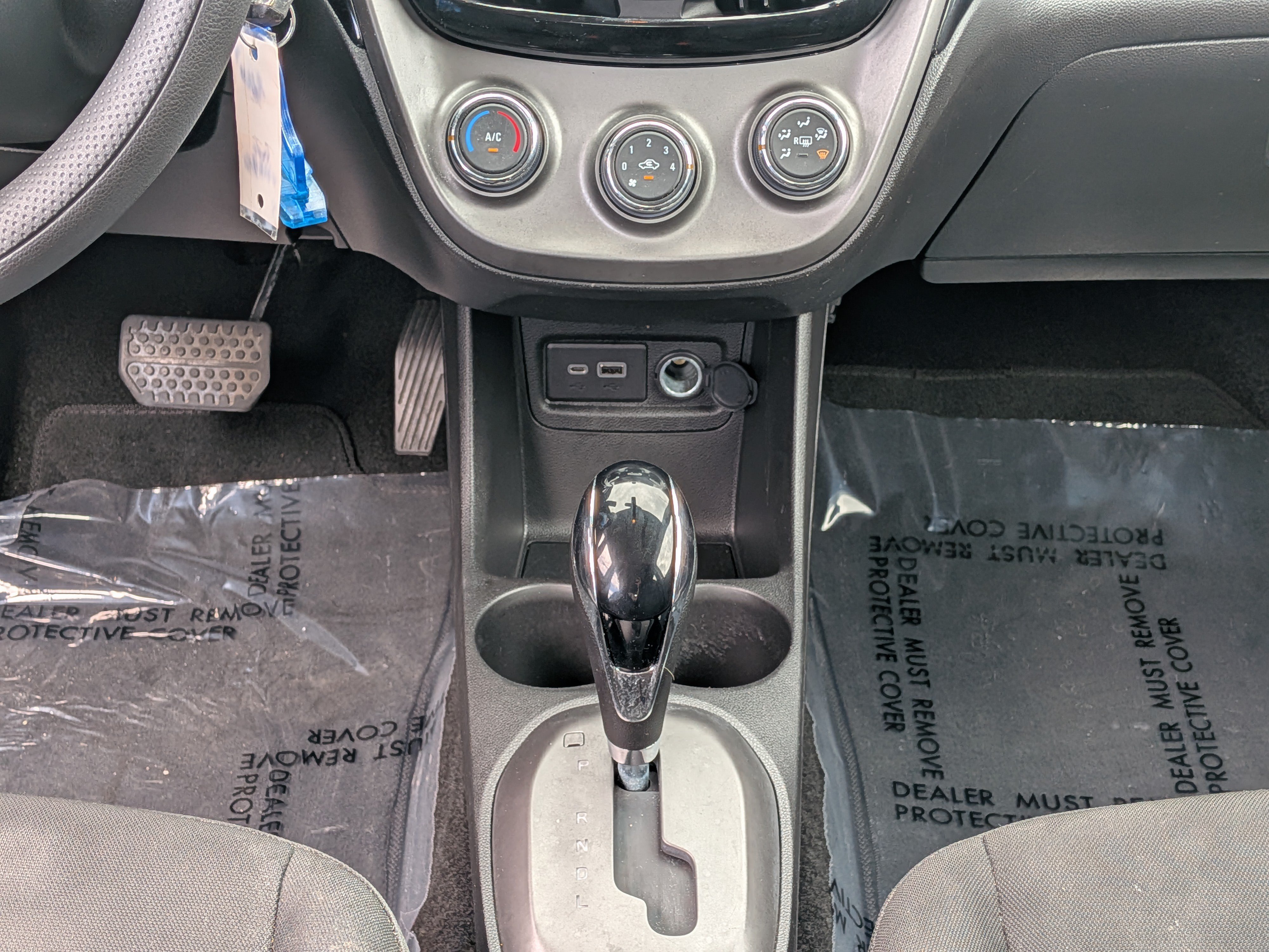 Used 2022 Chevrolet Spark LT FWD image 19