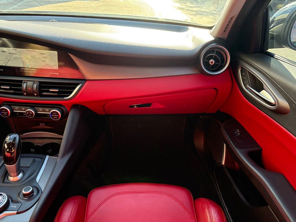 Used 2019 Alfa Romeo Giulia Ti Sport w/ Quick Order Package 22U Sport image 9