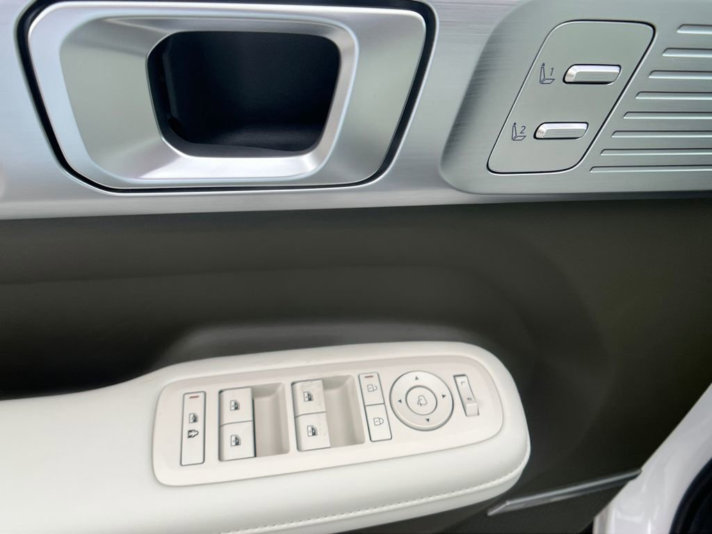 New 2025 Hyundai Santa Fe Calligraphy image 12