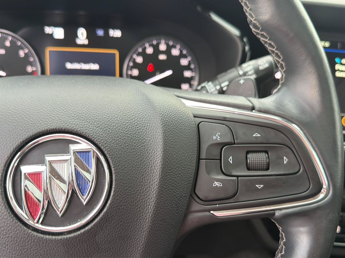 Used 2023 Buick Envision Avenir FWD image 21