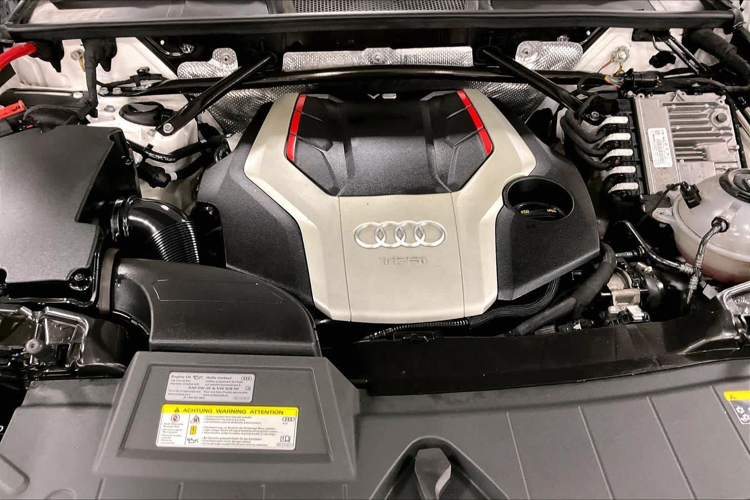 Used 2018 Audi SQ5 Prestige w/ Prestige Package AWD/4WD image 32