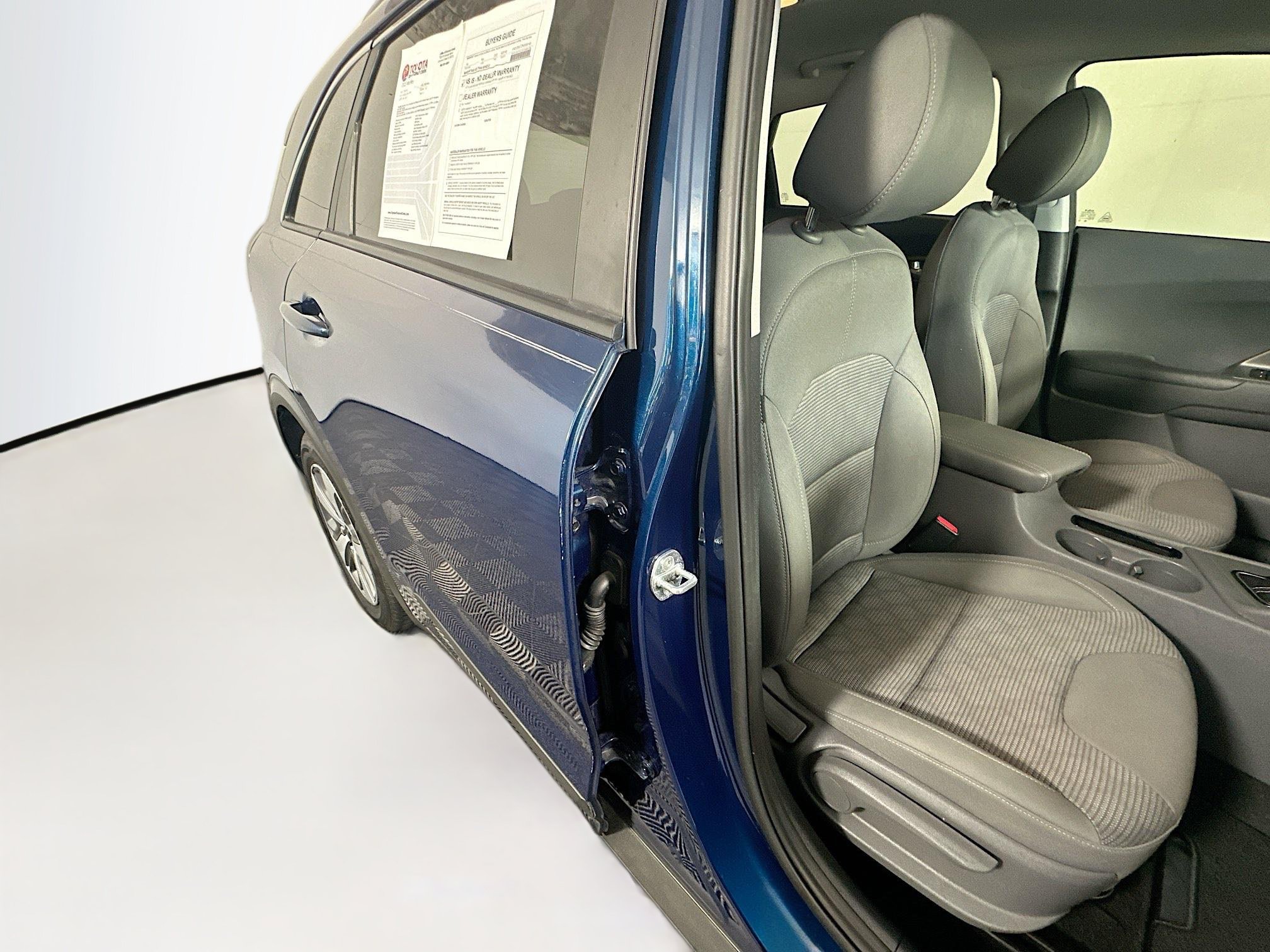 Used 2022 Kia Niro LX FWD image 27