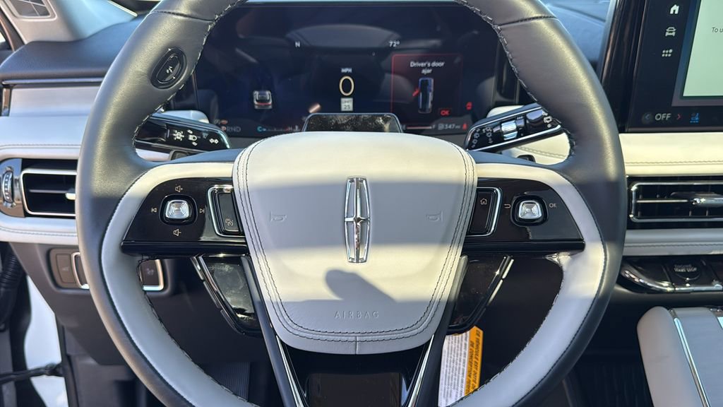 New 2026 Lincoln Aviator Reserve w/ Luxury Package RWD image 8