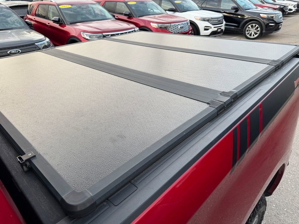 Used 2022 Chevrolet Silverado 1500 LT image 14