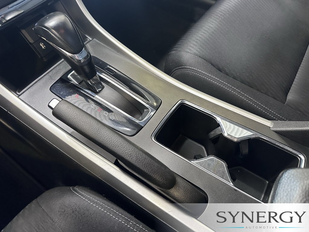 Used 2015 Honda Accord Sport image 16