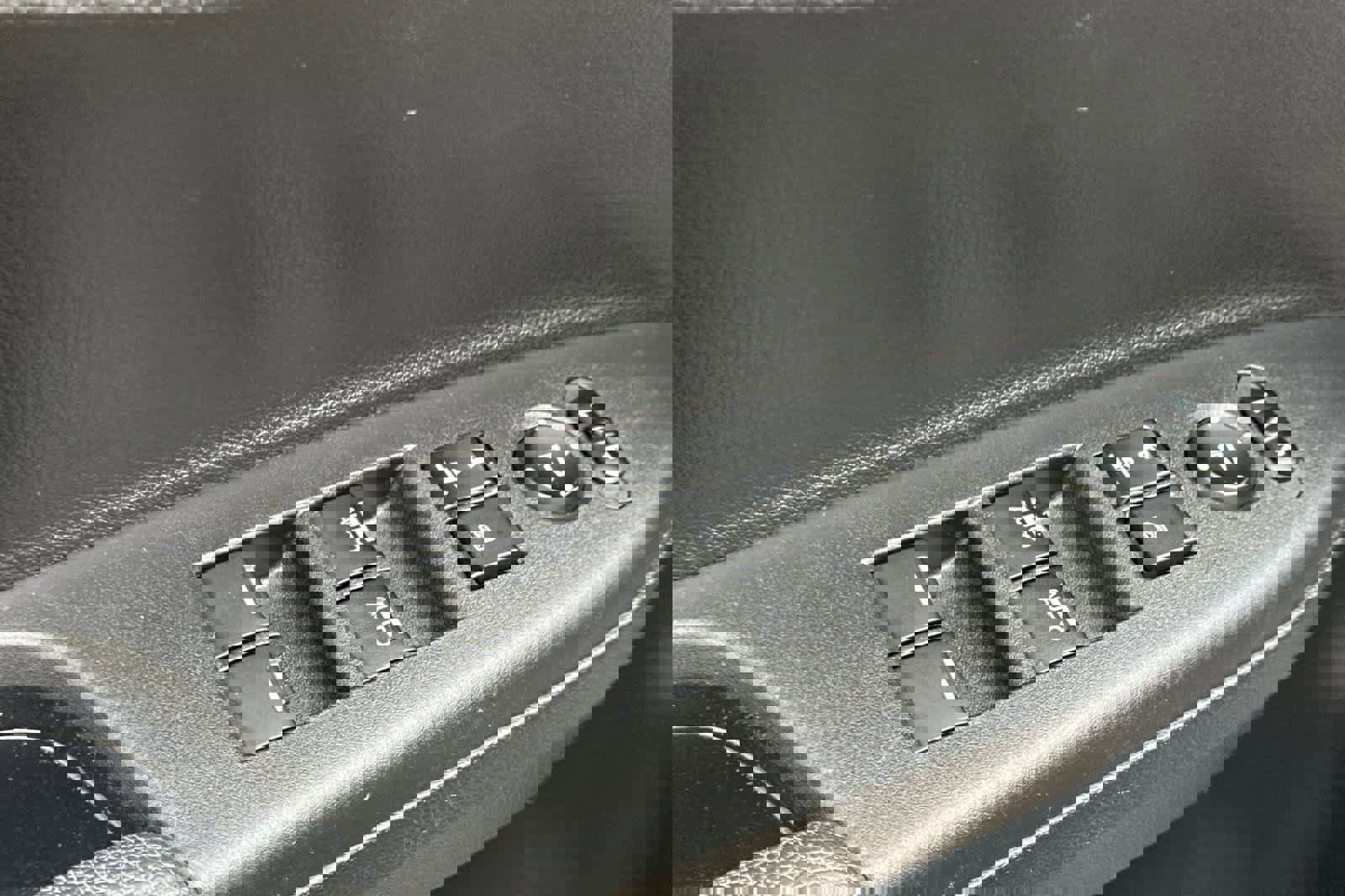 Used 2017 Honda Accord EX-L image 13