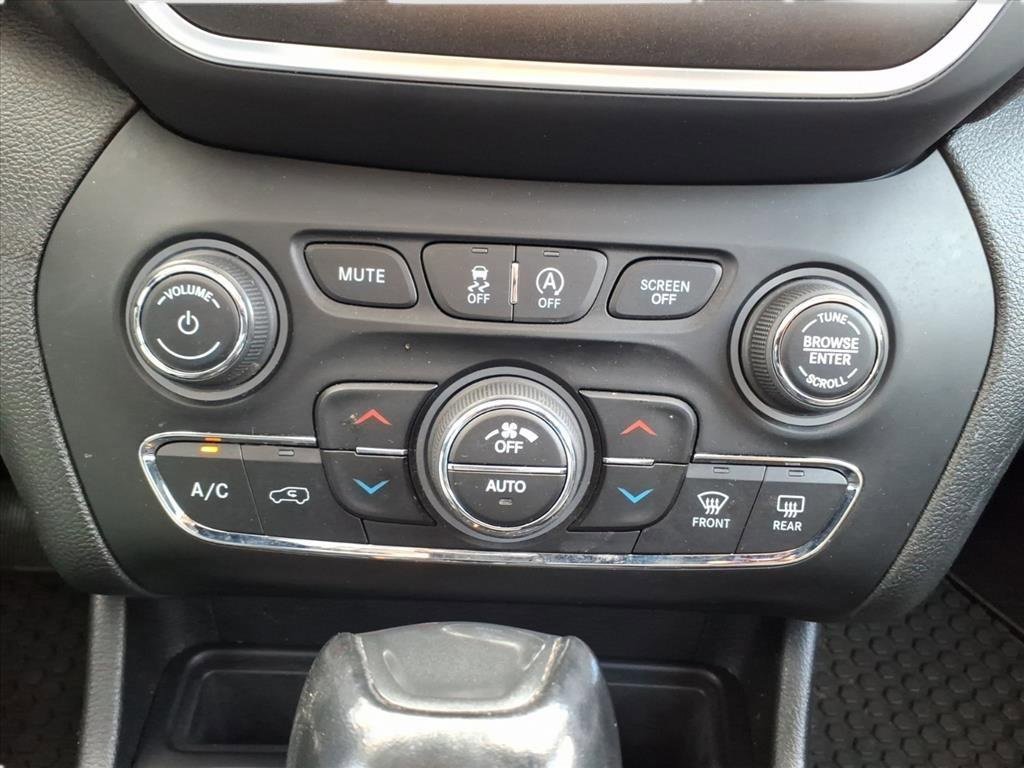 Used 2022 Jeep Cherokee Trailhawk w/ Sun, Sound & Nav Group image 22