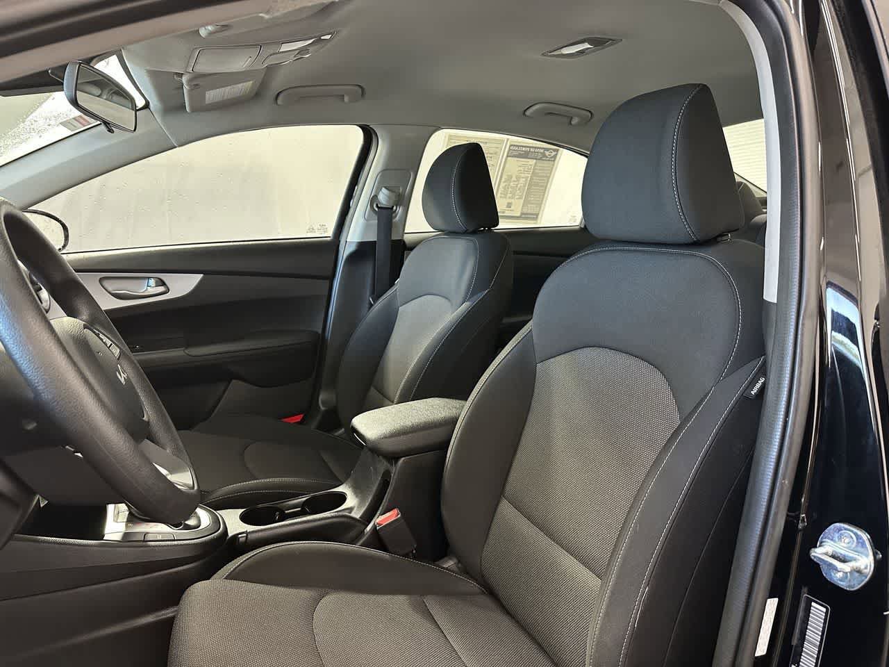 Used 2024 Kia Forte LXS image 8