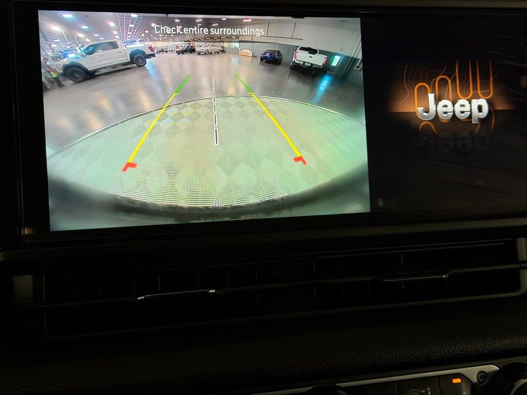 Used 2024 Jeep Wrangler Sport S image 18