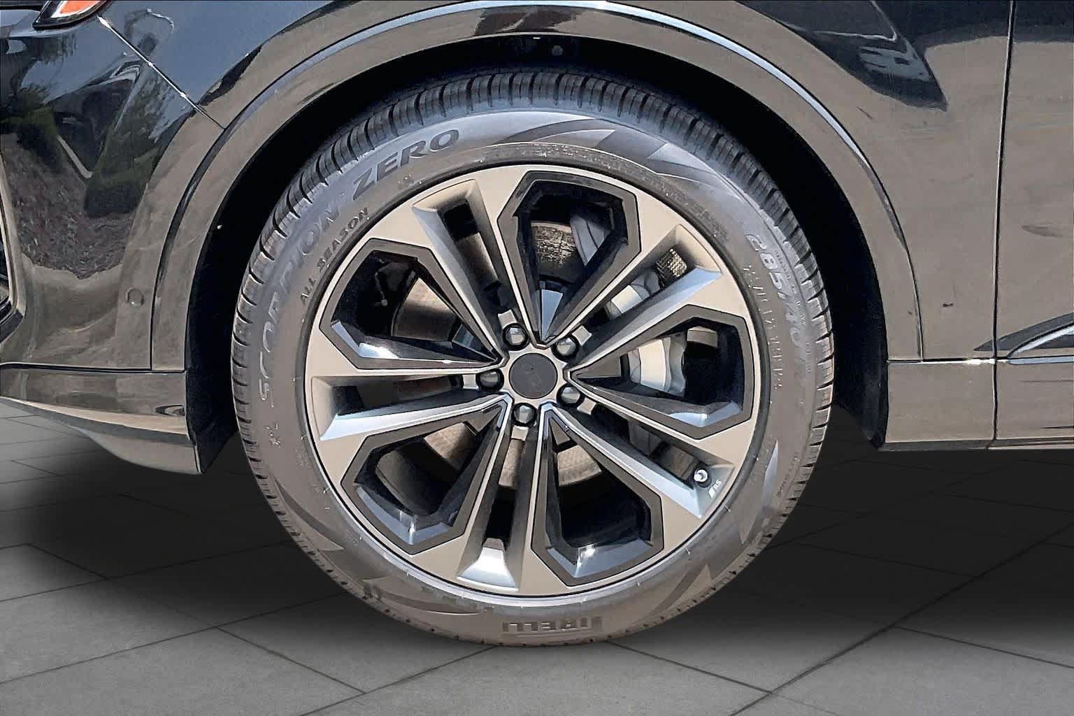 New 2026 Audi Q7 Premium Plus AWD/4WD image 11