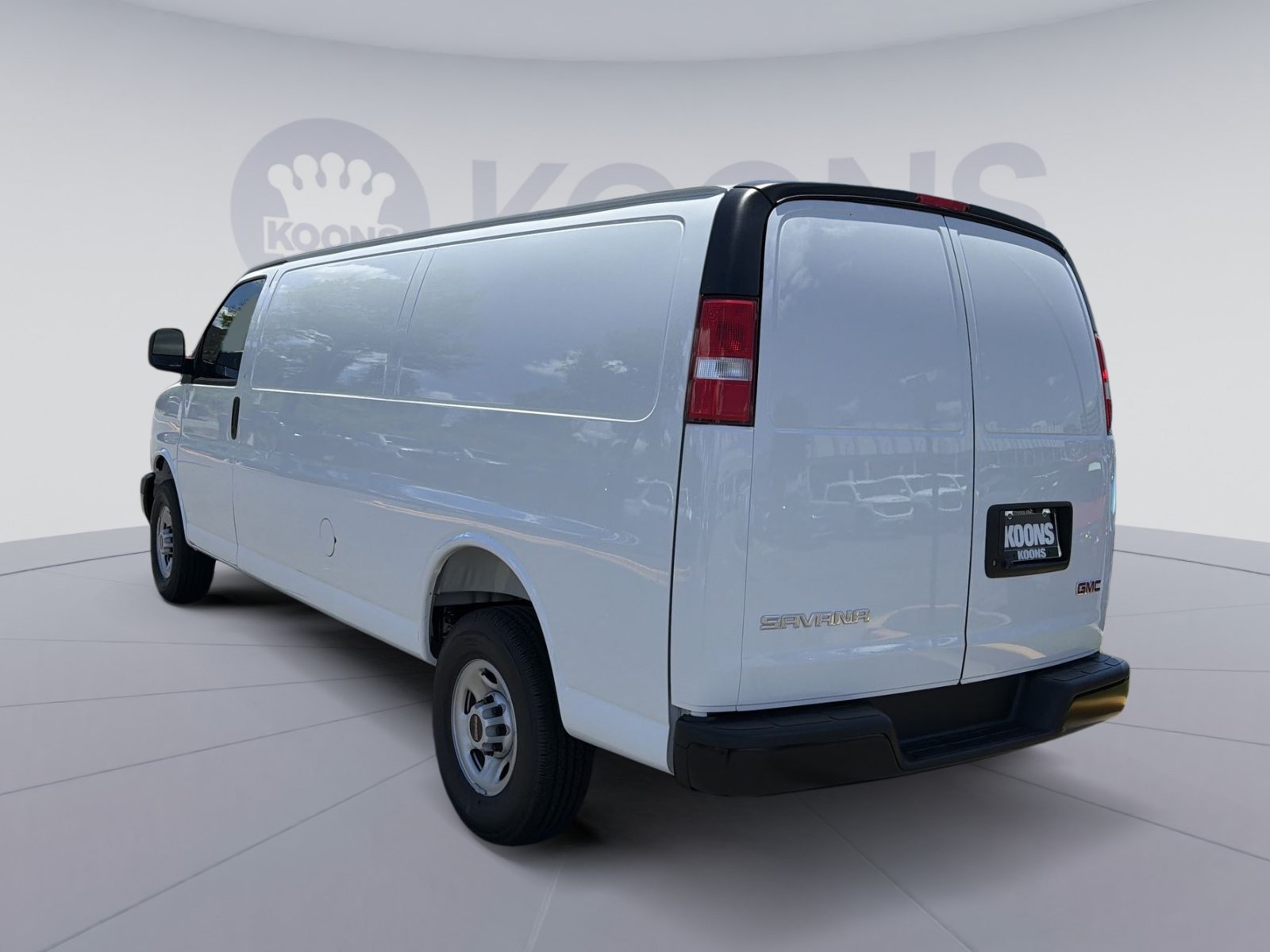 New 2026 GMC Savana 3500 Extended w/ Driver Convenience Package RWD image 4