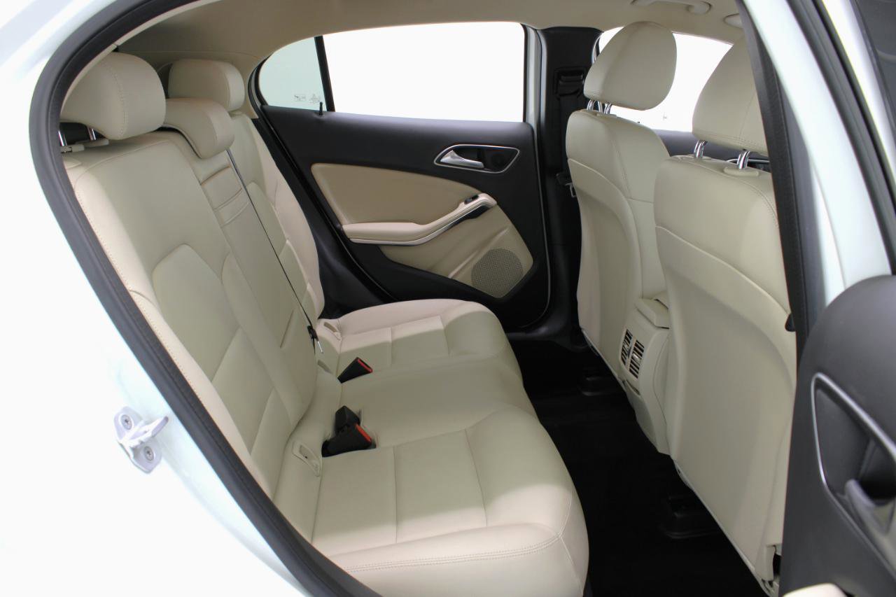 Used 2015 Mercedes-Benz GLA 250 image 41