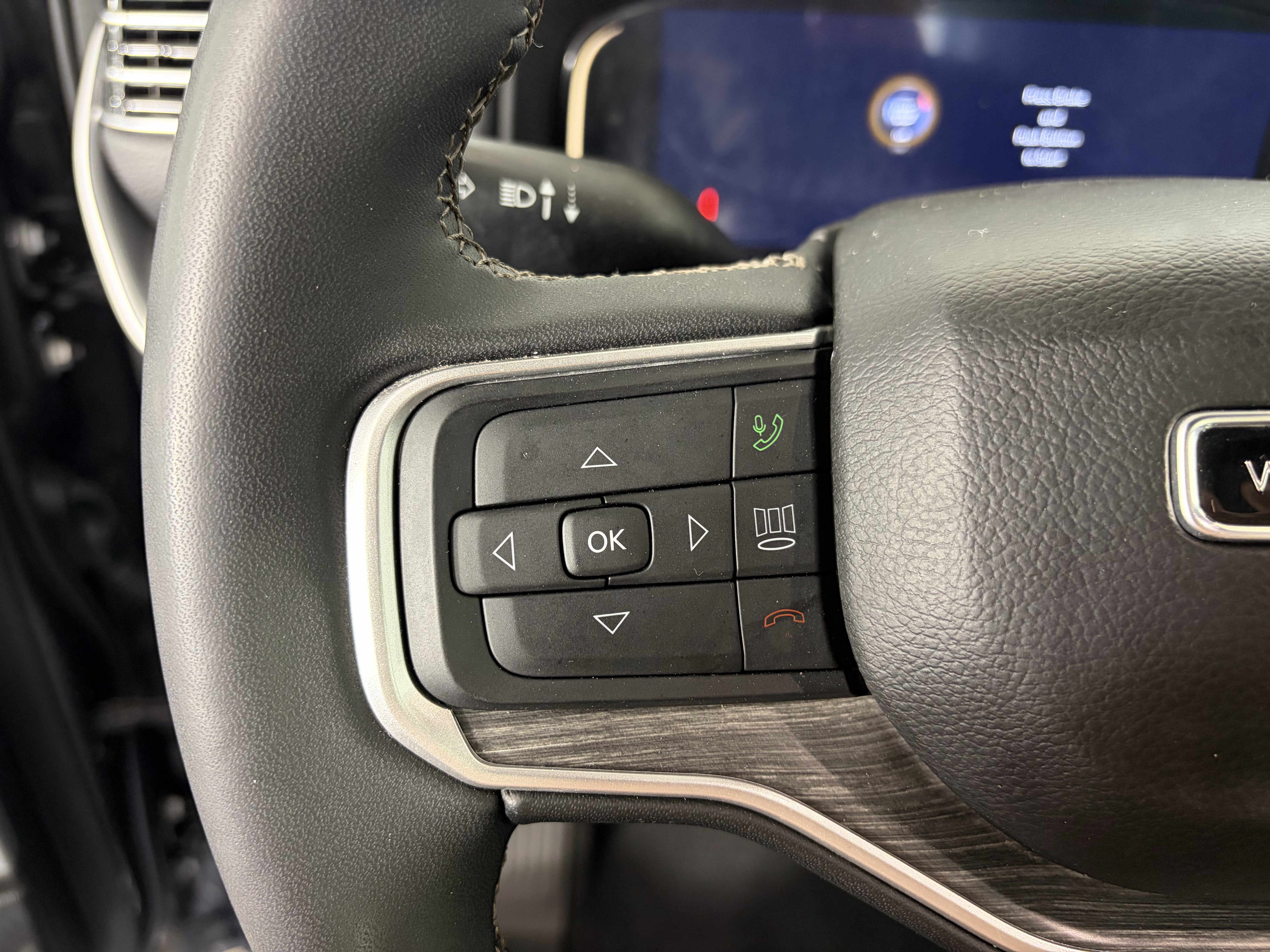 Used 2024 Jeep Wagoneer Series II image 32