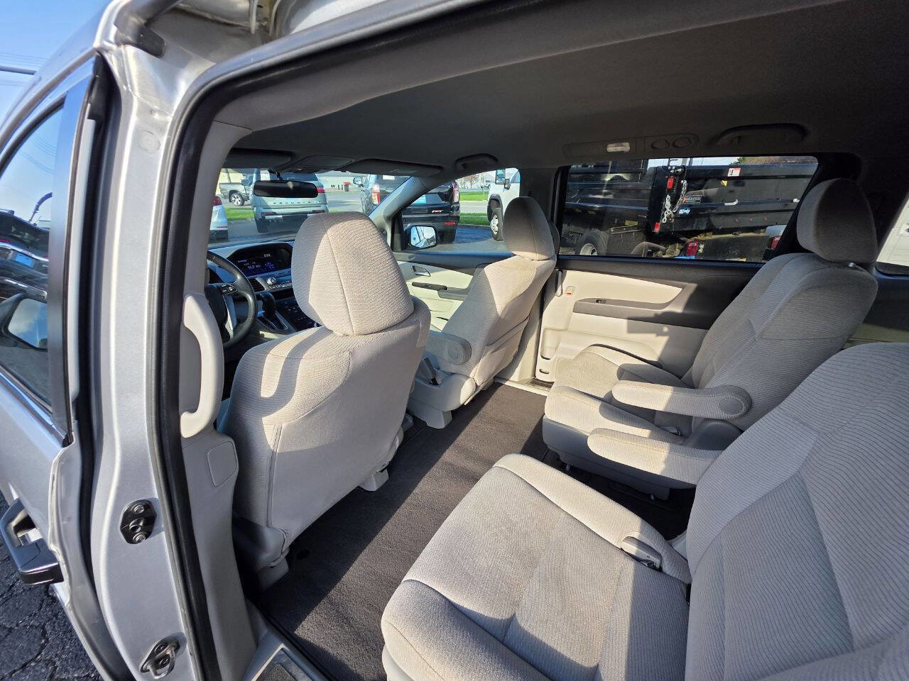 Used 2013 Honda Odyssey LX image 23