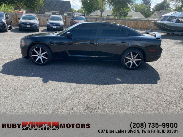 Used 2014 Dodge Charger SXT w/ Sport Appearance Group RWD image 3