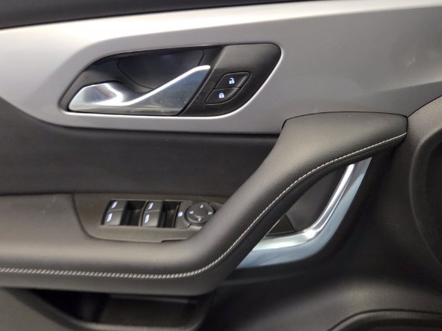 Used 2025 Chevrolet Blazer LT AWD/4WD image 26