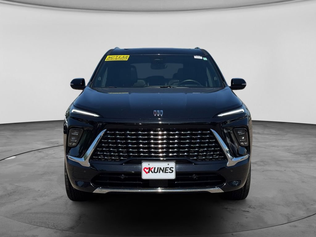 Used 2025 Buick Enclave Avenir w/ Super Cruise Package AWD/4WD image 2