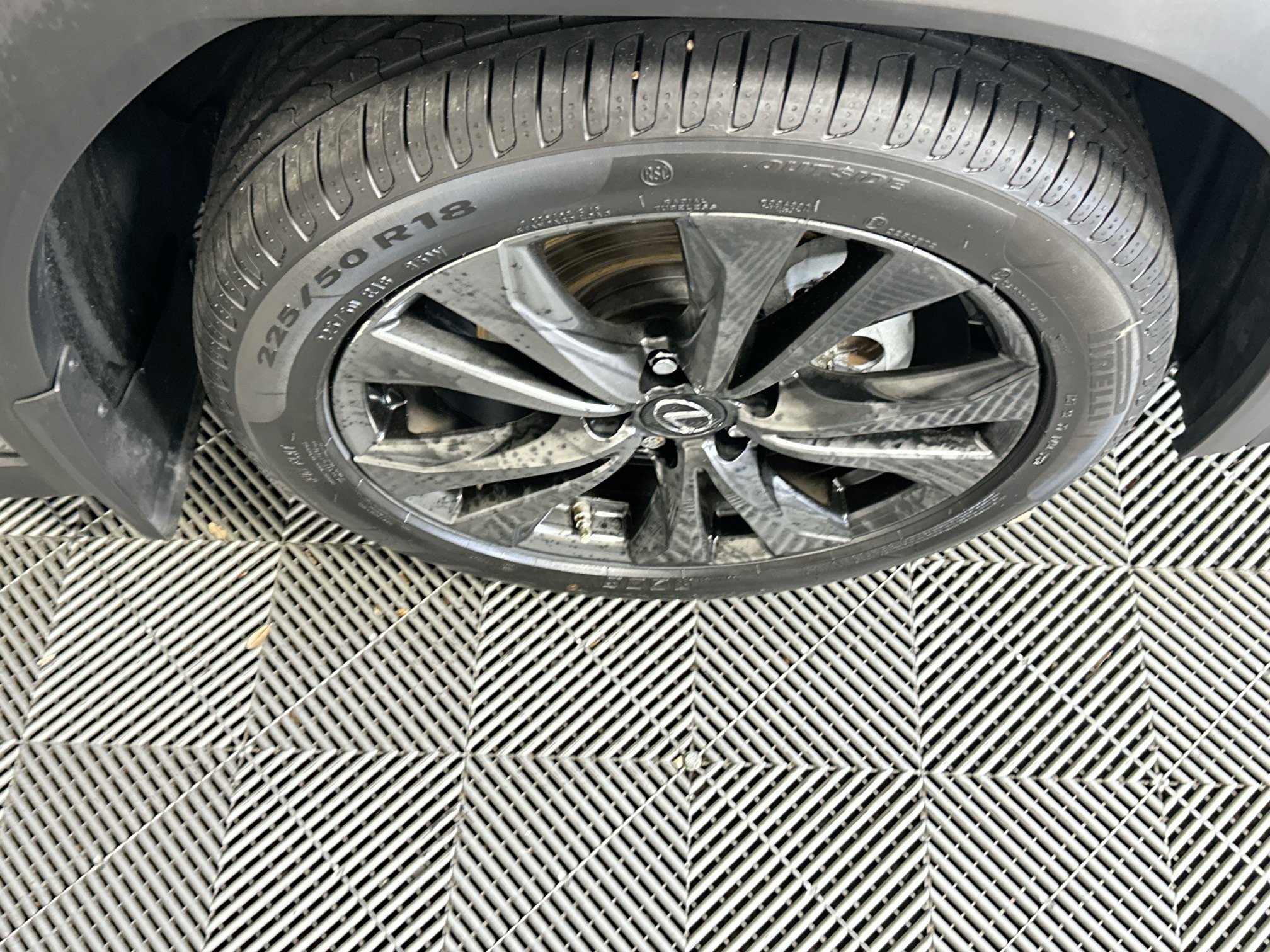 Used 2019 Lexus UX 200 F Sport image 11