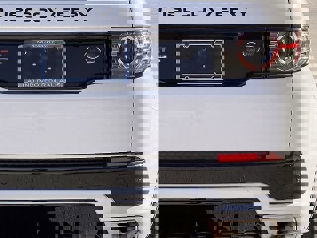 Used 2017 Land Rover Discovery Sport HSE image 5