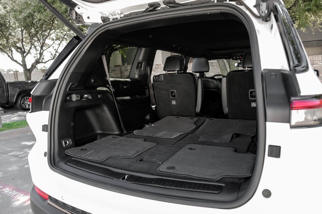 Used 2023 Jeep Grand Cherokee L Laredo image 60