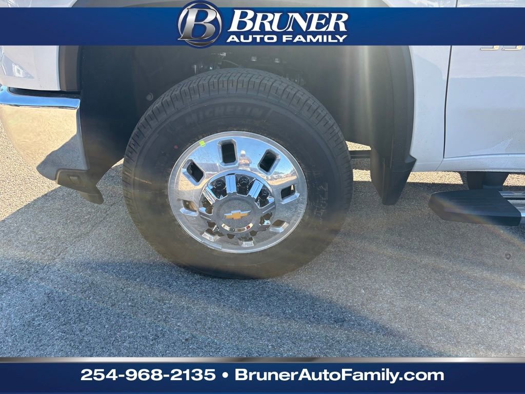 New 2026 Chevrolet Silverado 3500 LT w/ All Star Edition image 11