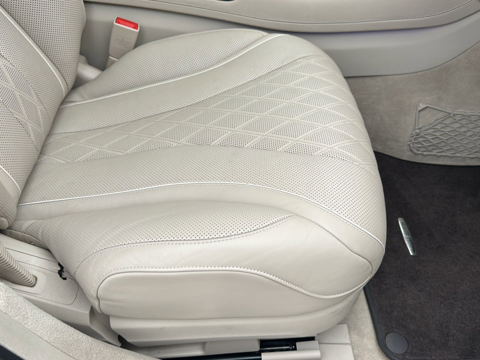 Used 2019 Mercedes-Benz S 560 Sedan image 25