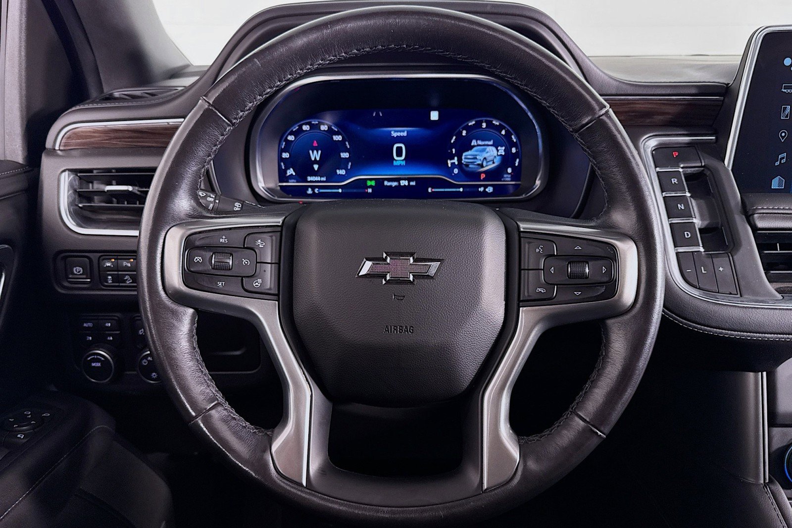 Used 2023 Chevrolet Tahoe Z71 w/ Luxury Package image 18