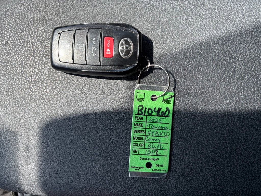Certified 2025 Toyota Camry LE FWD image 28