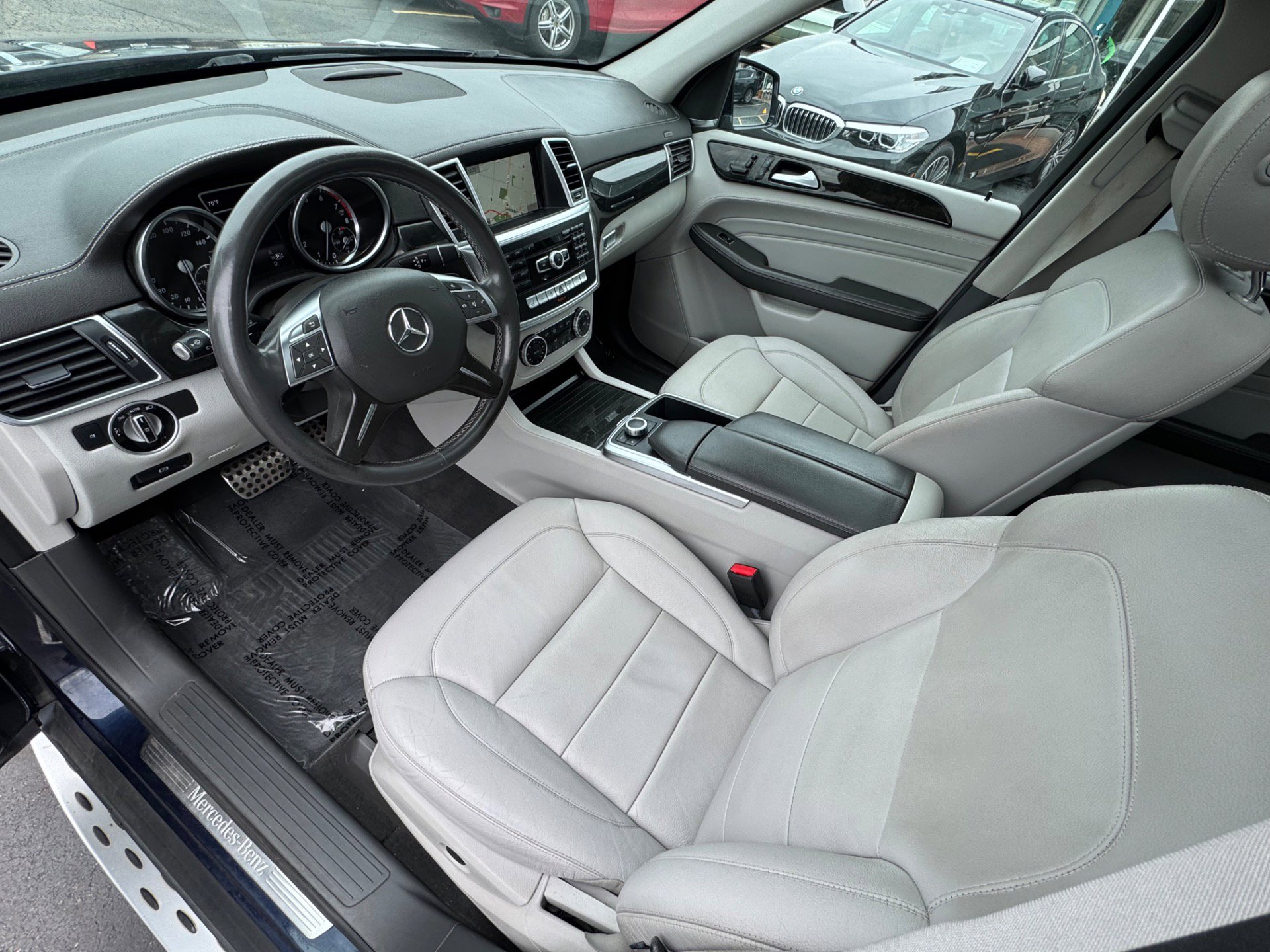 Used 2015 Mercedes-Benz ML 400 4MATIC image 4