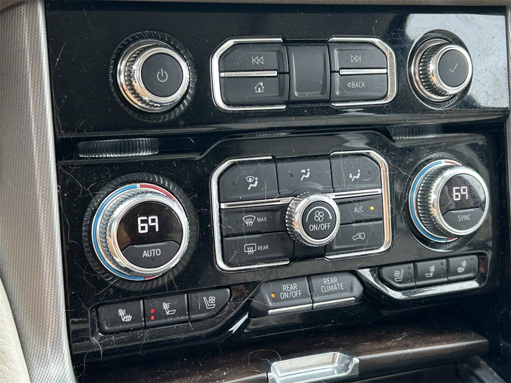 Used 2021 GMC Yukon Denali w/ Denali Ultimate Package image 37