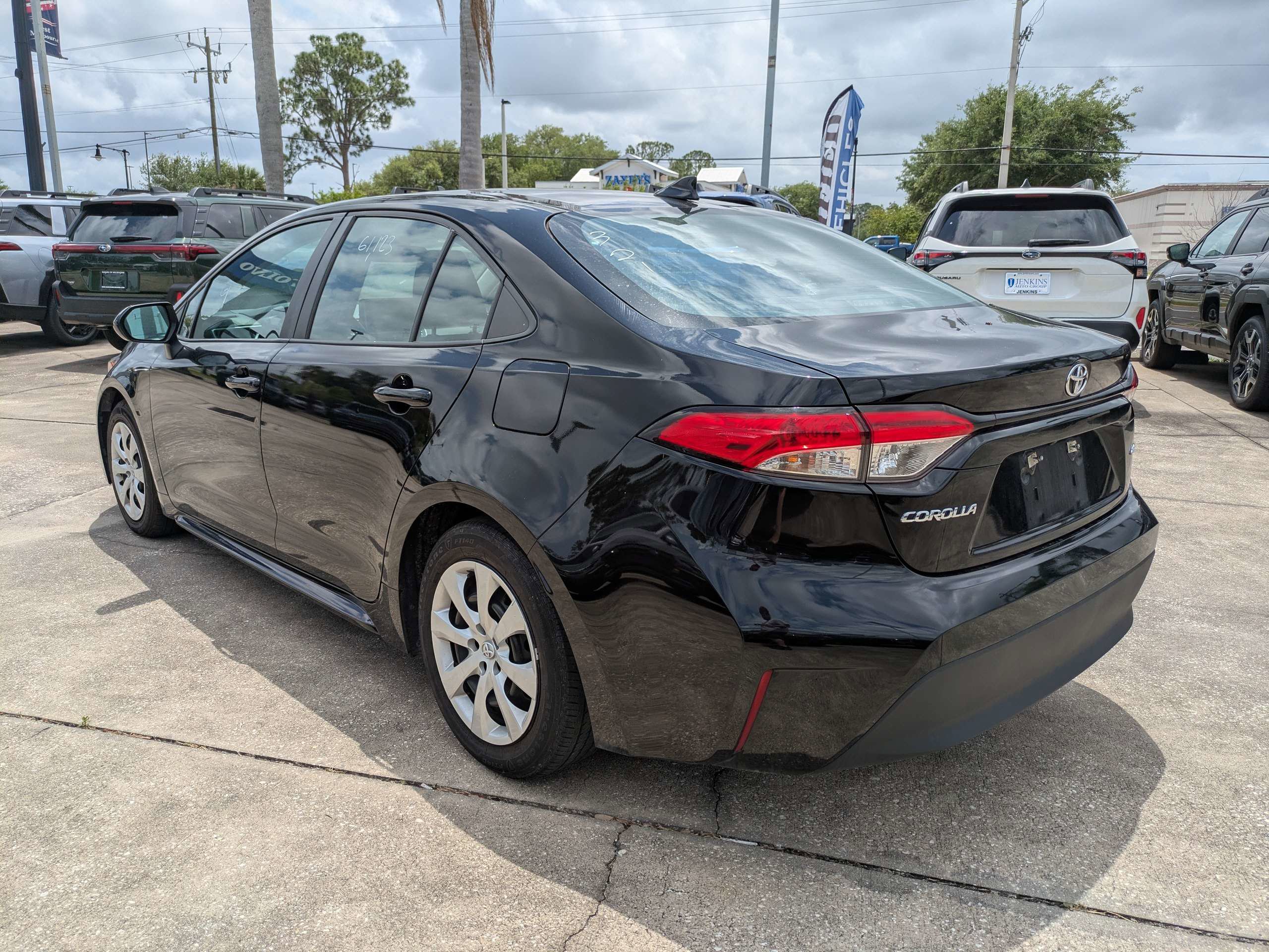 Used 2024 Toyota Corolla LE FWD image 6