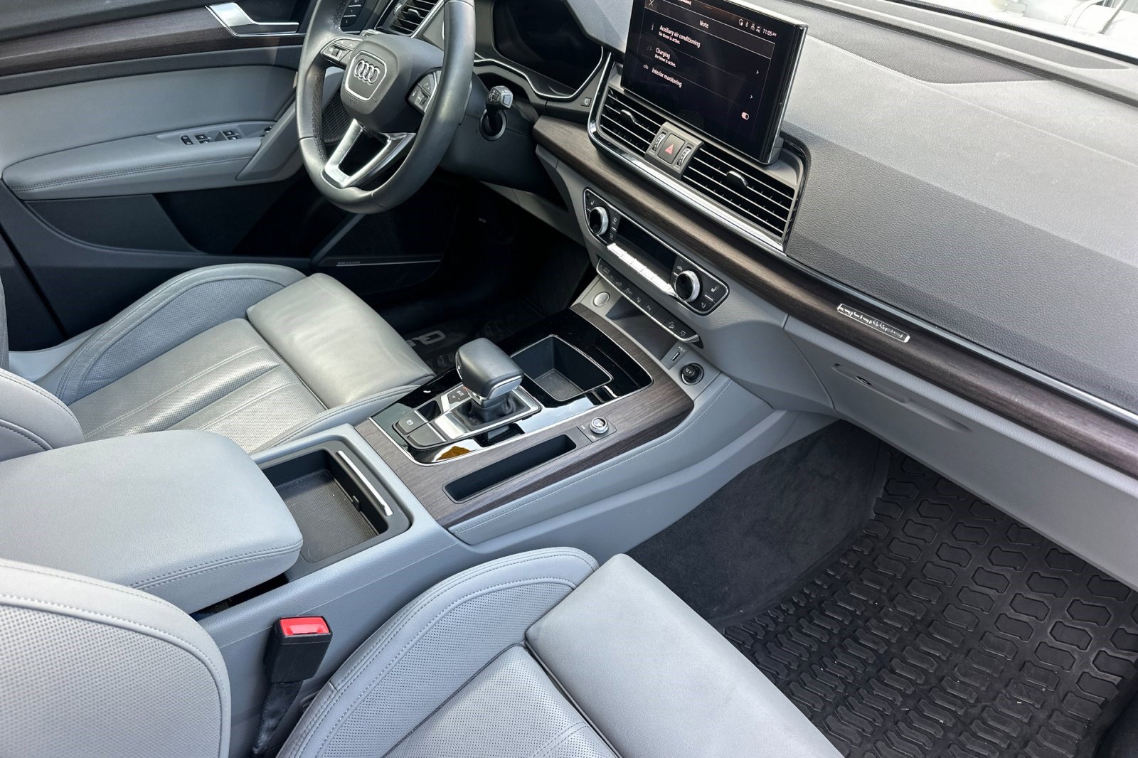 Used 2022 Audi Q5 e Prestige w/ Prestige Package image 20