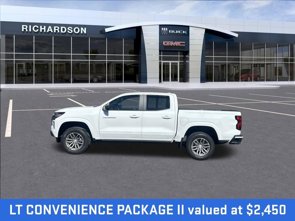 Used 2024 Chevrolet Colorado LT w/ LT Convenience Package II image 2