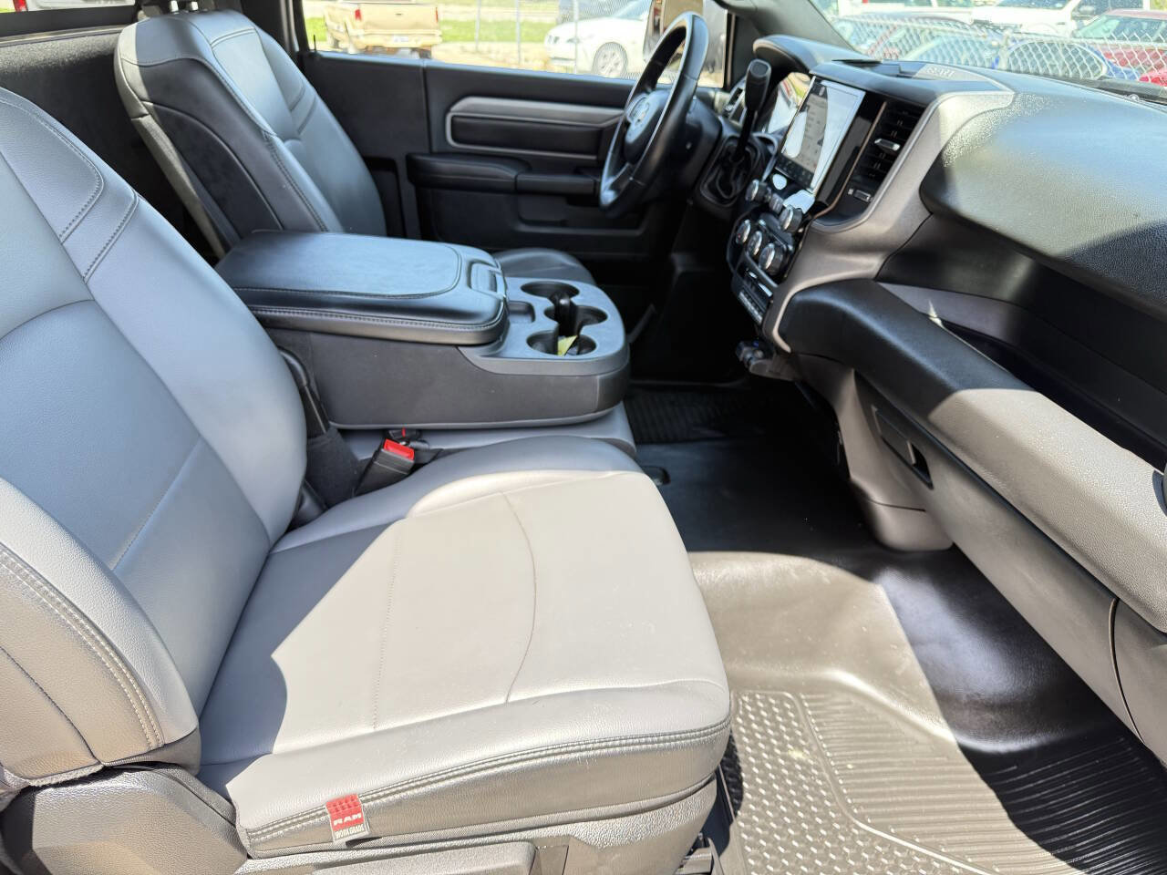 Used 2022 RAM 3500 Tradesman image 17