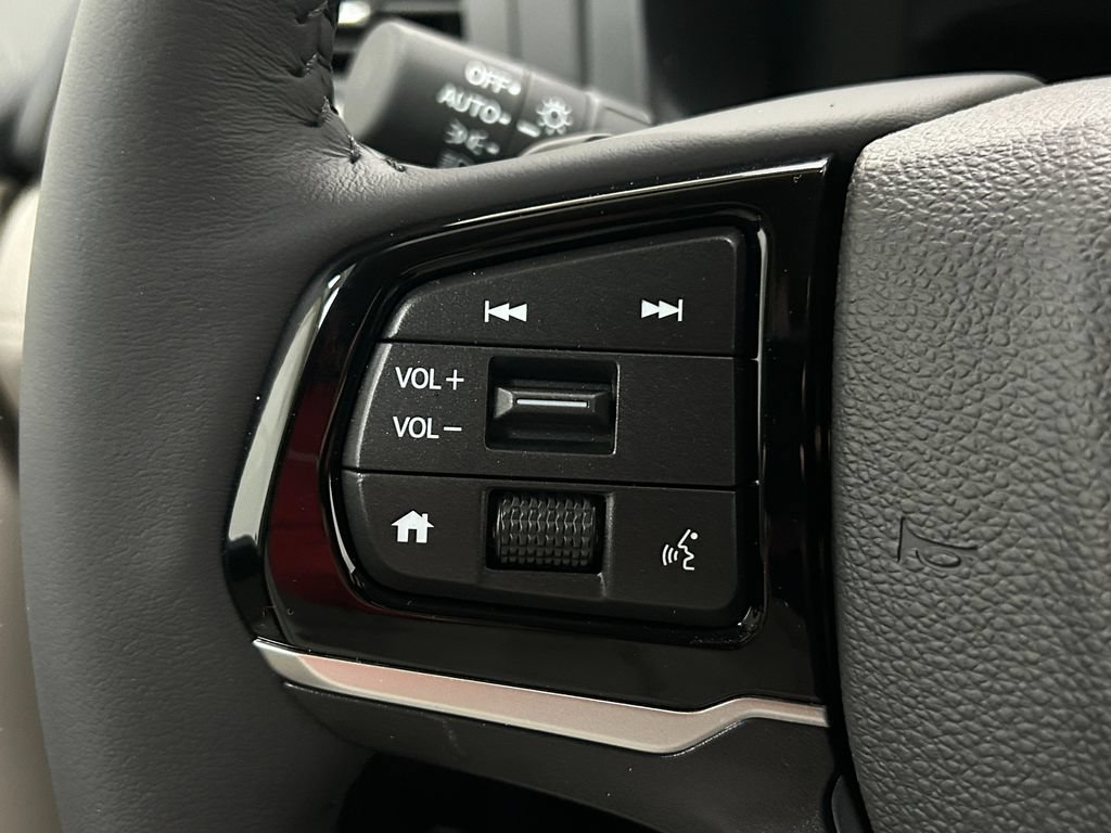 Used 2026 Honda Odyssey EX-L image 13