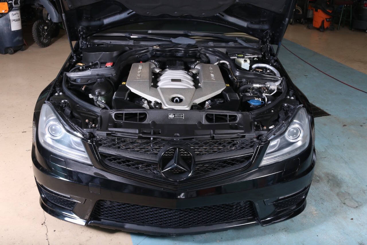 Used 2013 Mercedes-Benz C 63 AMG Coupe w/ Multimedia Pkg image 8