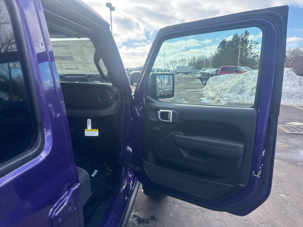 New 2026 Jeep Wrangler Rubicon w/ Xtreme 35 Tire Package image 49