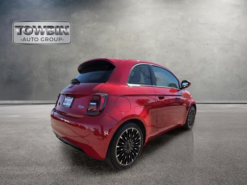 Used 2024 FIAT 500 e (RED) FWD image 4