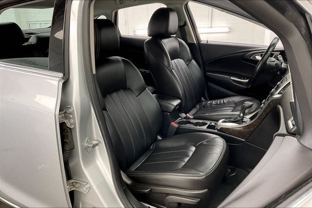 Used 2013 Buick Verano Leather FWD image 7