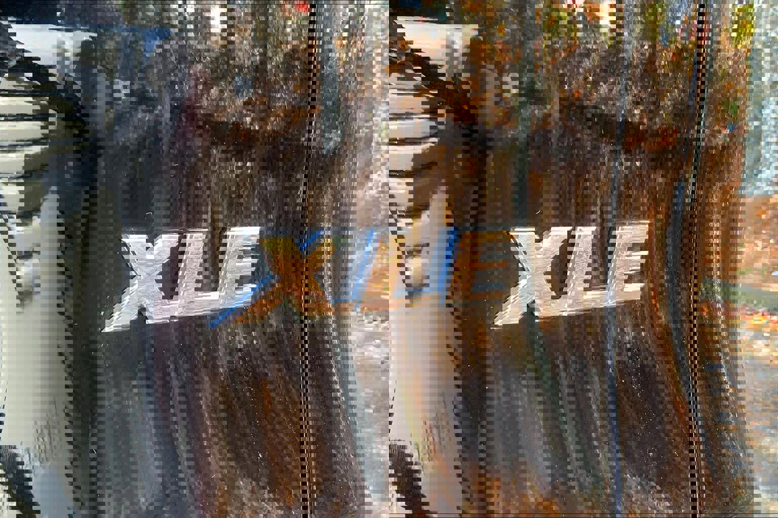 Used 2023 Toyota RAV4 XLE image 9