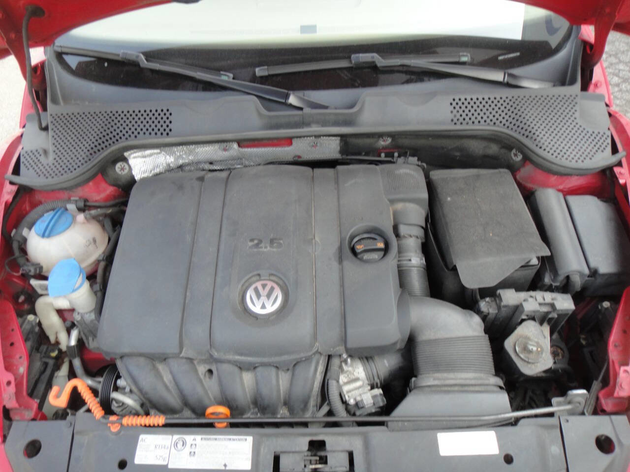 Used 2013 Volkswagen Beetle 2.5 image 14