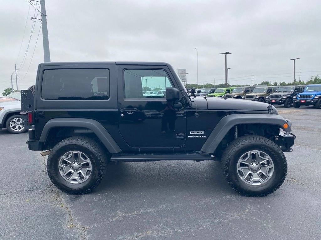 Used 2016 Jeep Wrangler Sport w/ Quick Order Package 24S AWD/4WD image 8
