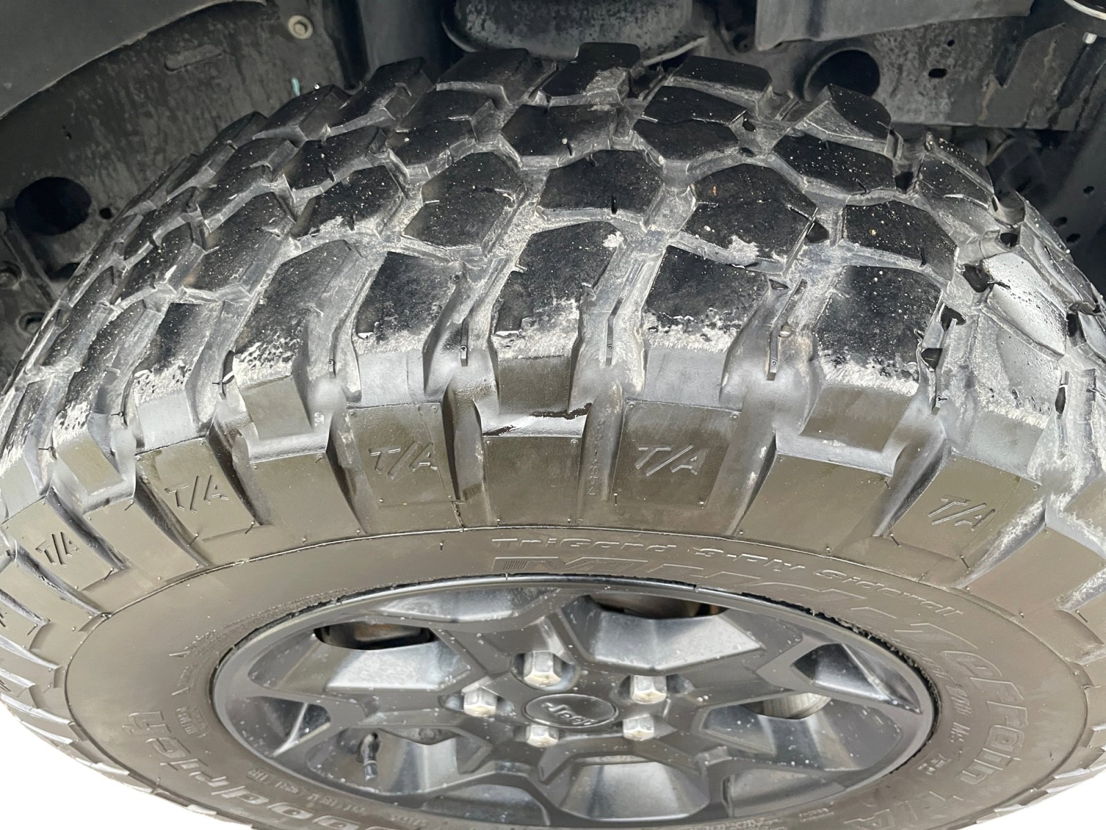 Used 2023 Jeep Wrangler Sport image 23