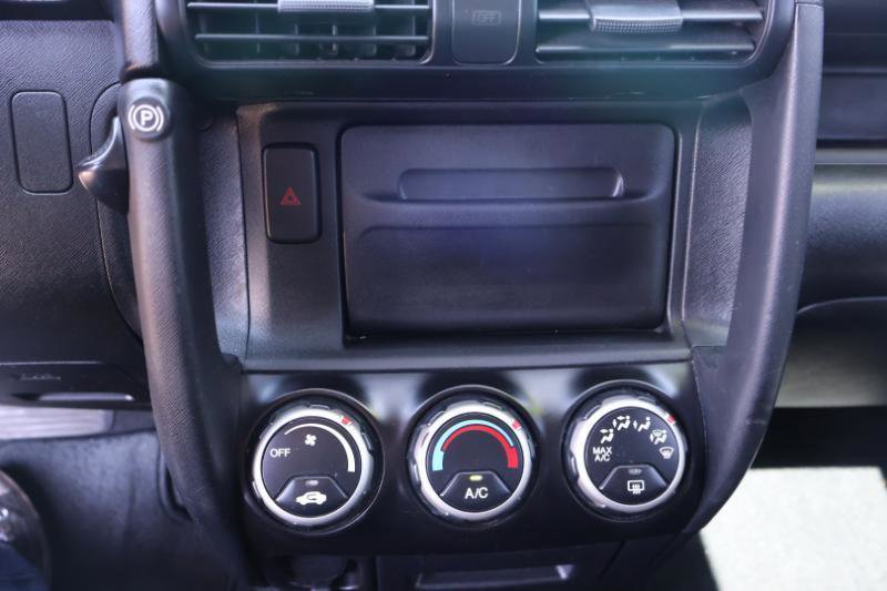 Used 2005 Honda CR-V LX image 20