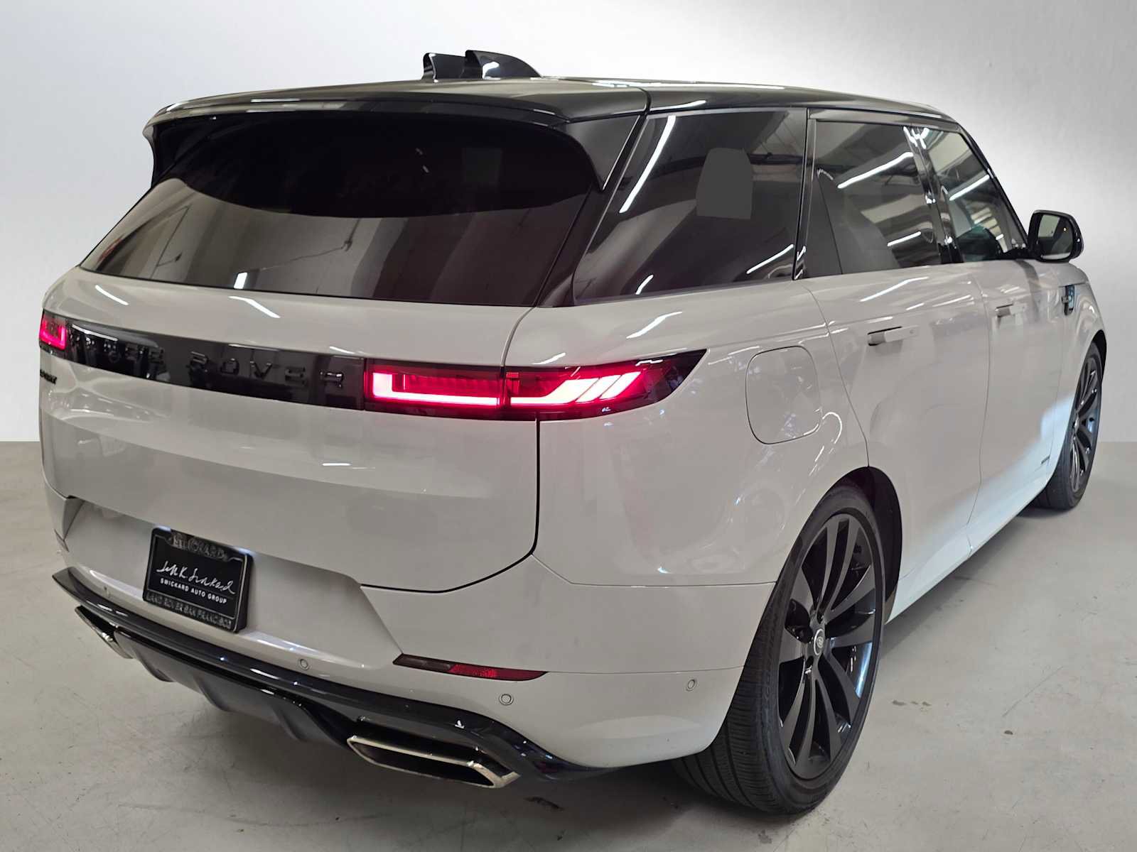 Used 2025 Land Rover Range Rover Sport Autobiography image 5
