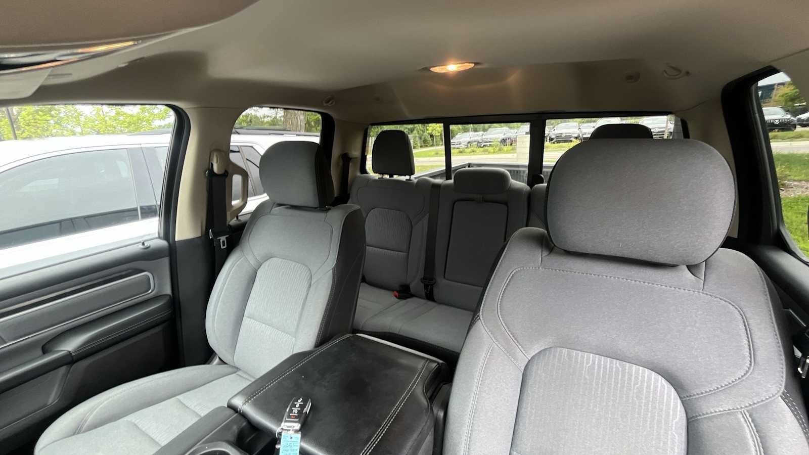 Used 2020 RAM 1500 Big Horn AWD/4WD image 10