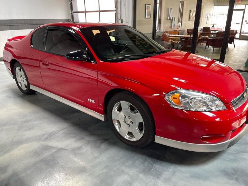 Used 2006 Chevrolet Monte Carlo SS w/ Convenience Package FWD image 54