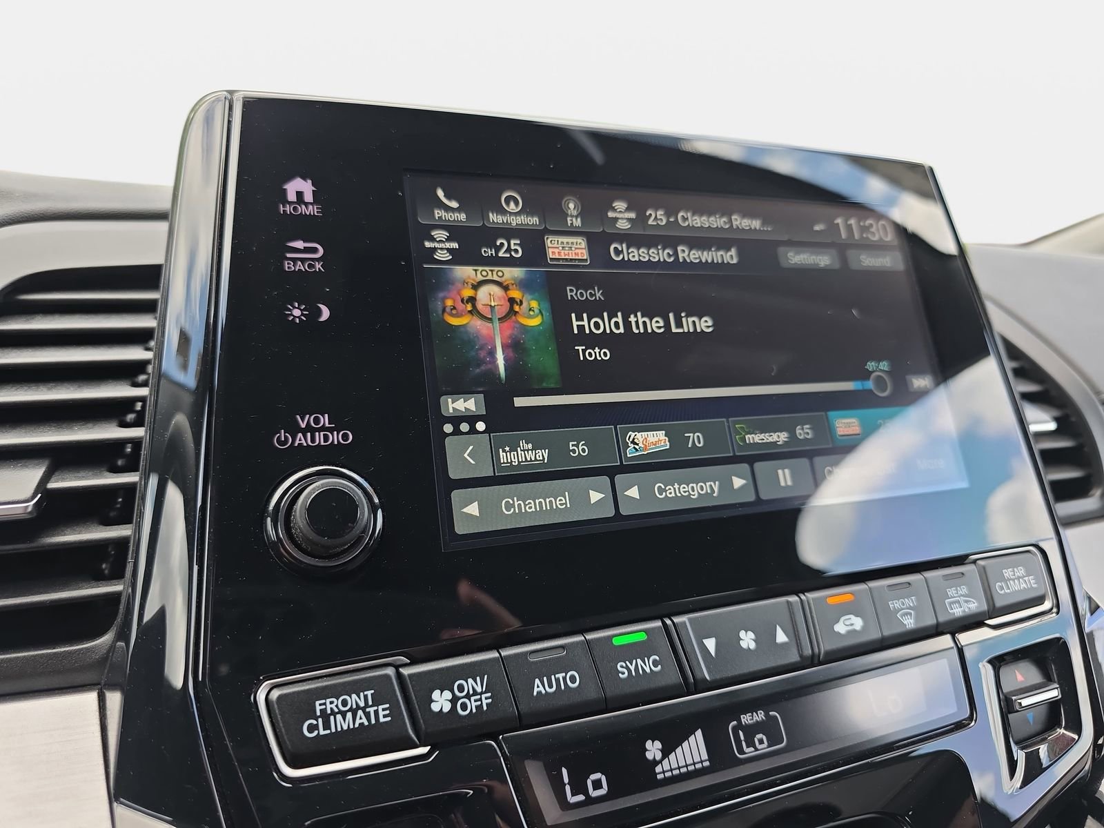 Used 2023 Honda Odyssey Touring image 22