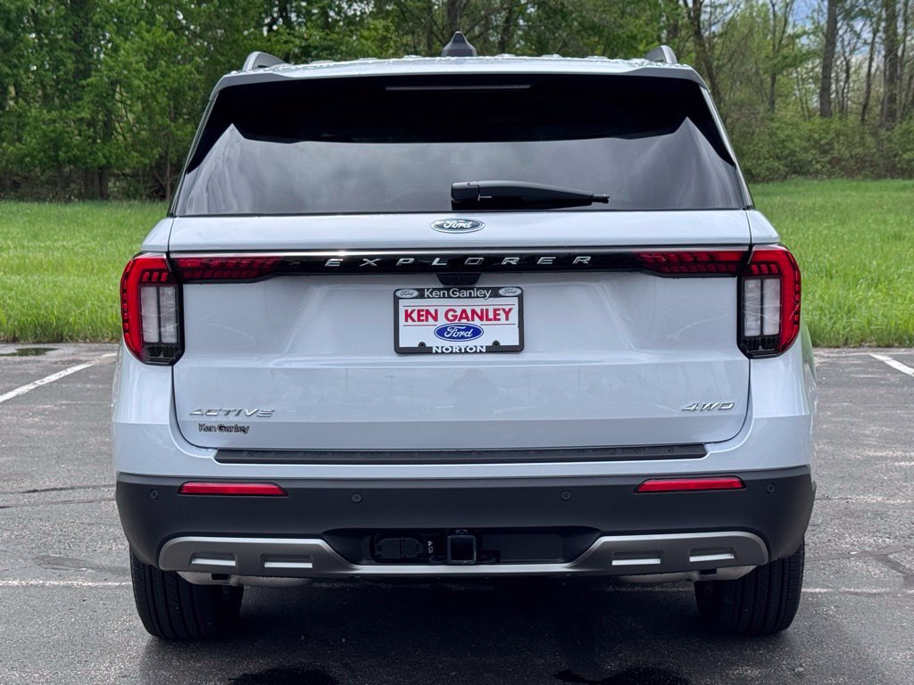 New 2026 Ford Explorer Active w/ Active Comfort Package AWD/4WD image 10