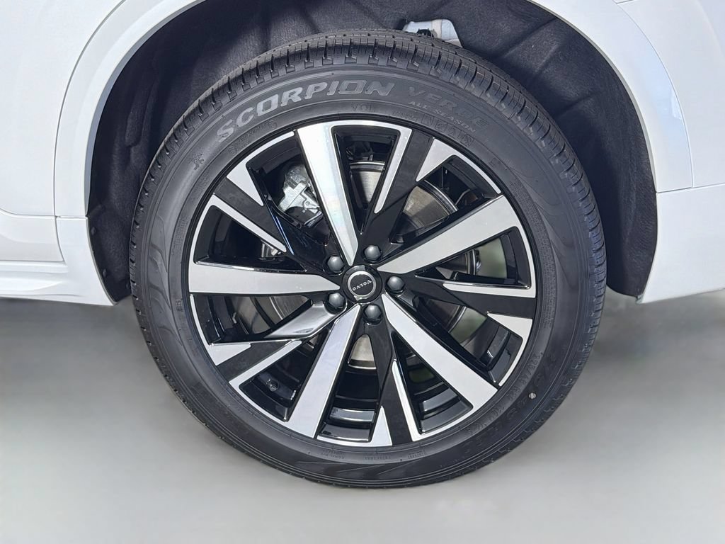 New 2026 Volvo XC90 B6 Core AWD/4WD image 33